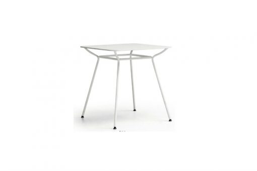 Ola square table