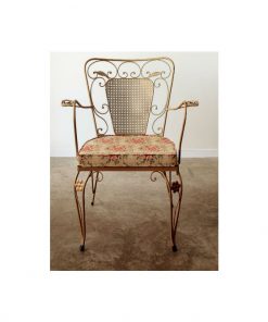 Magnolia chair